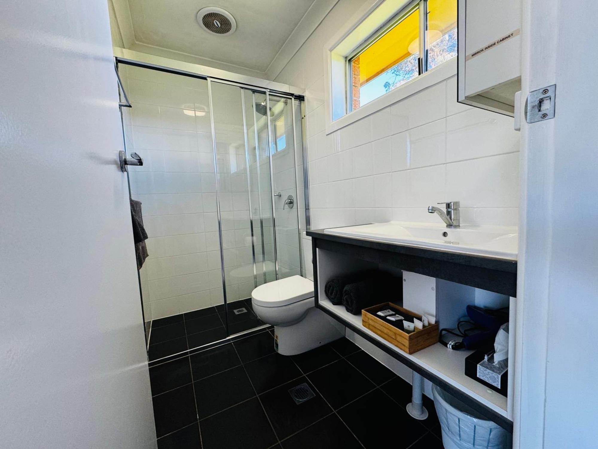 Altona Motel Uralla Екстериор снимка